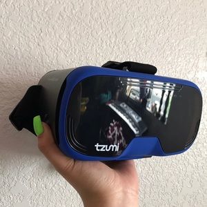 Virtual reality lens